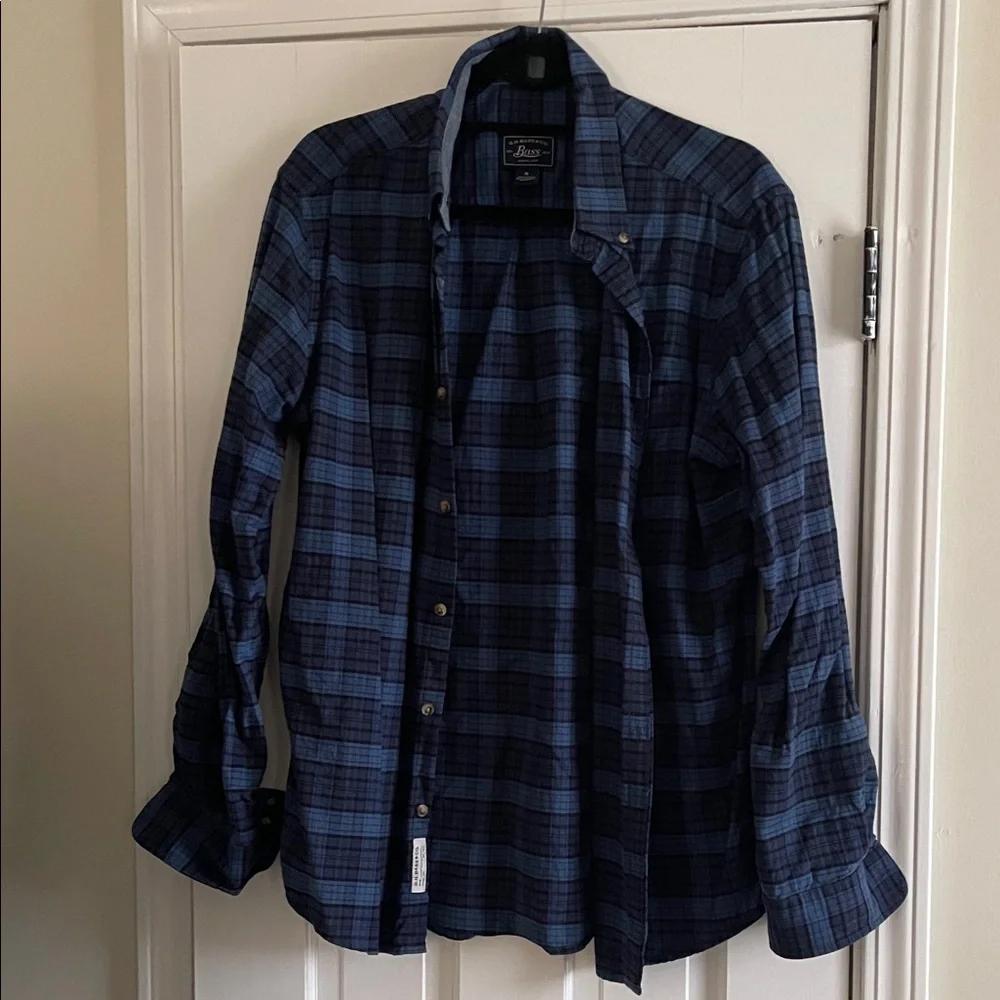 G.H. Bass & Co. Blue and Black Checkered Flannel - Picture 3 of 5